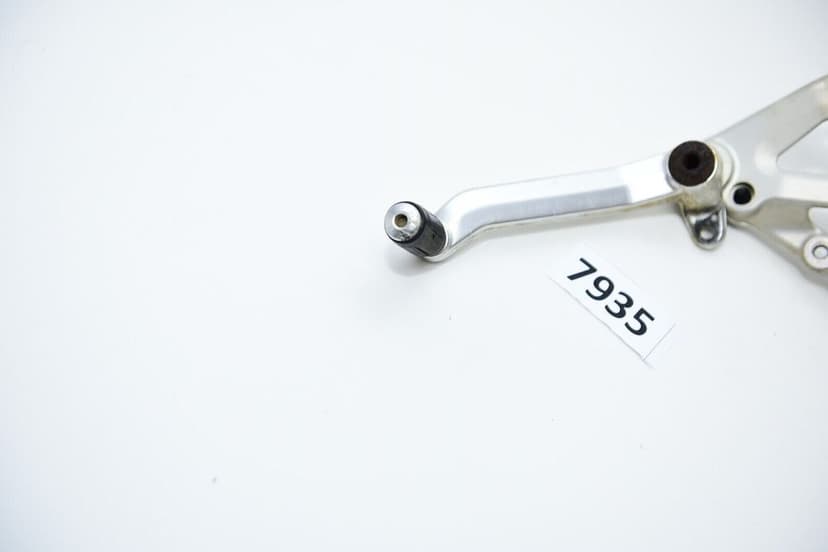 MV Agusta Brutale 675 Pedala de frana cu suport