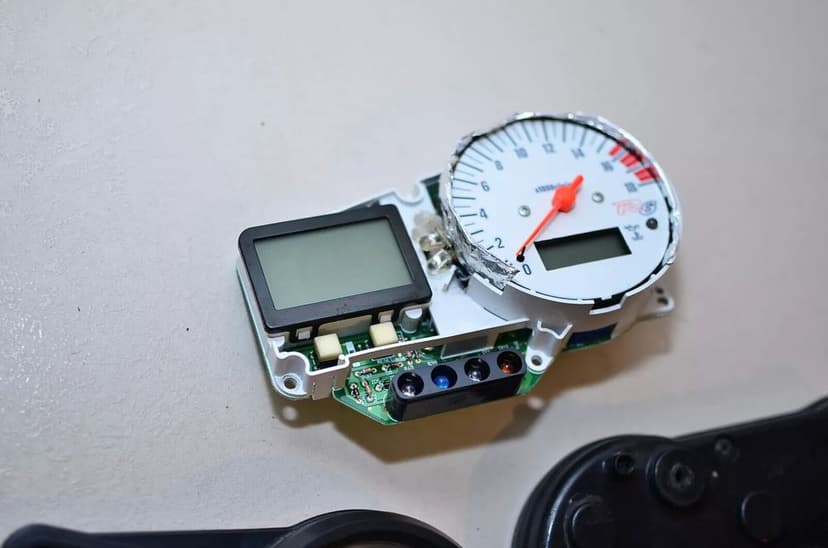 Yamaha R6 1999-2002 Bord avariat