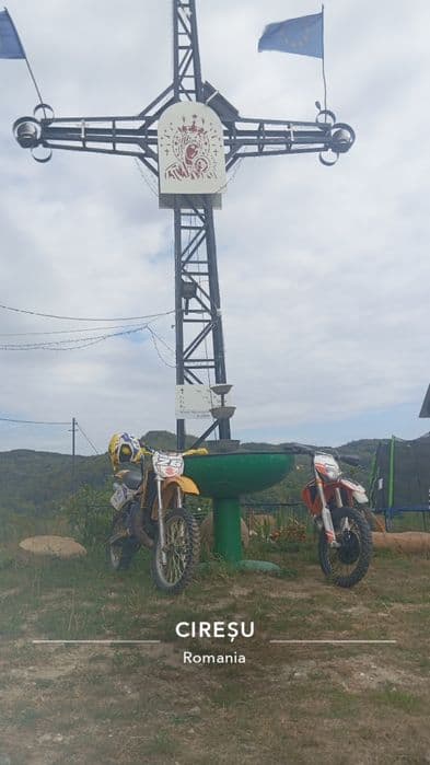 Vând cross Suzuki RM 250 2t Powervalve perfect funcțional