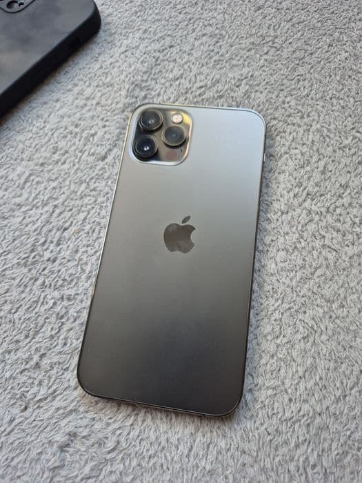 IPhone 12 pro 128gb graphite 84% bateria