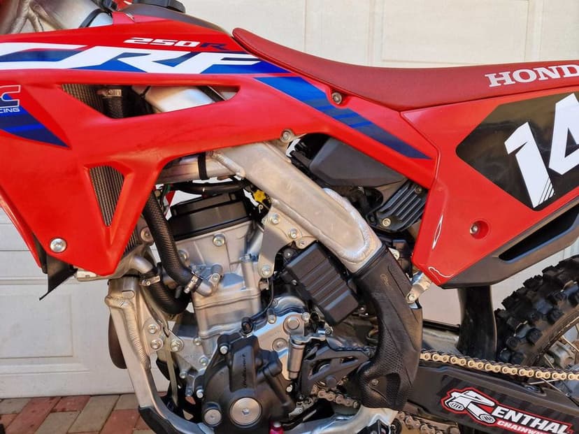 Motocicleta cross Honda CRF 250