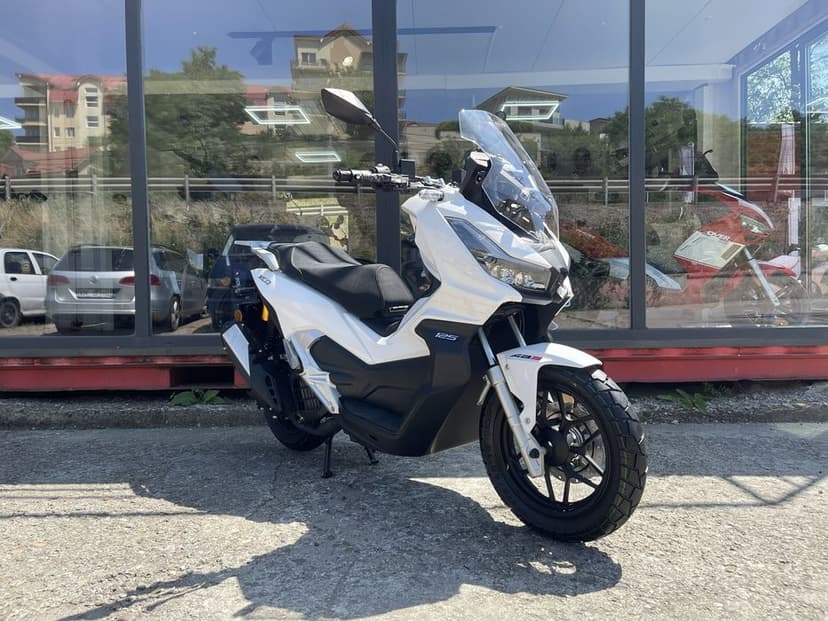 Scuter TNT XCO 125 cc-Nou-Abs-carplay-Garantie-Transport gratuit-