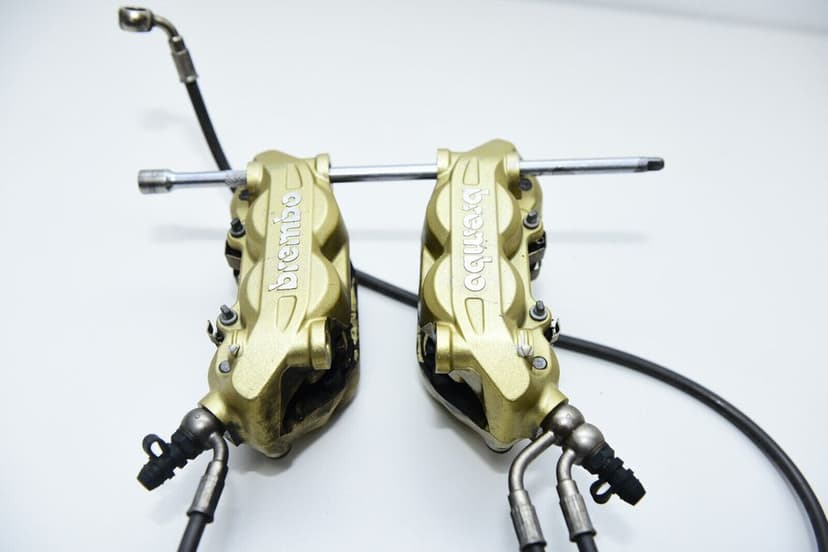 Etrieri față Brembo original pentru MV Agusta Brutale 675 / F3 2012