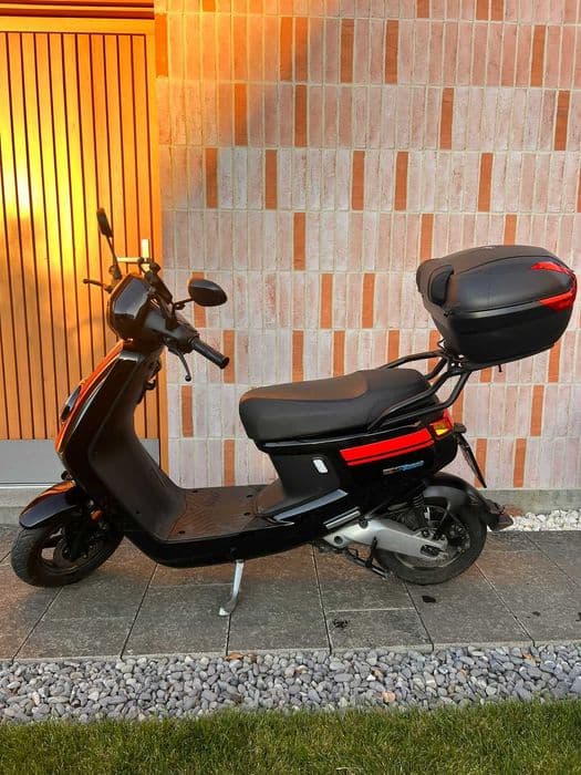 Vand scuter Niu M+ Sport 2021