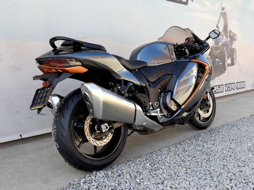 Motocicletă Suzuki Hayabusa GSX 1300 RR M6 | Rate | Leasing