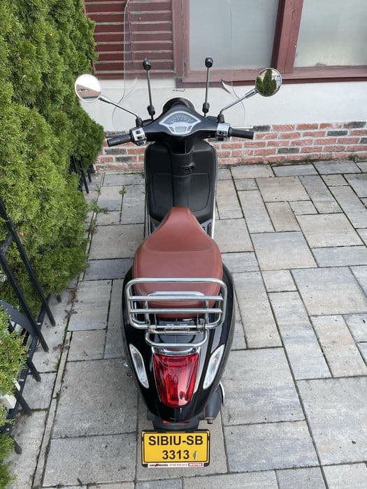 Scuter Vespa Primavera 2016