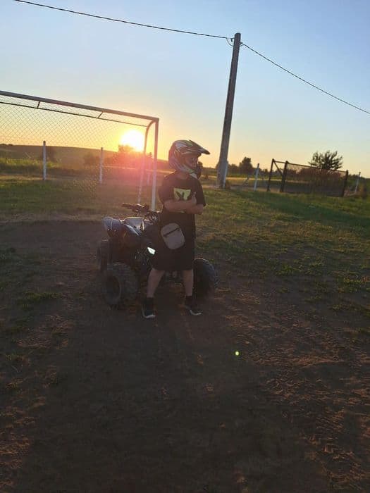 Vând atv 125 cc merge bine 3 viteze semi automat