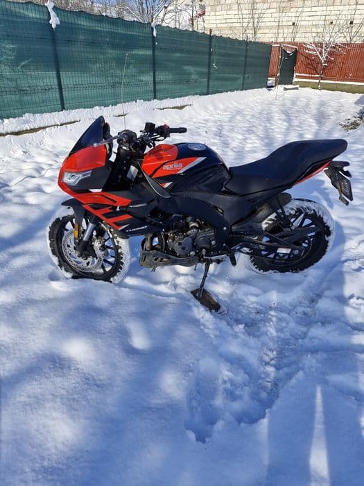 Moto aprilia 125cc