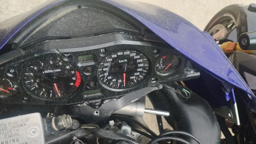 Dezmembrez Suzuki Gsxr 1300 Hayabusa model 1999-2007