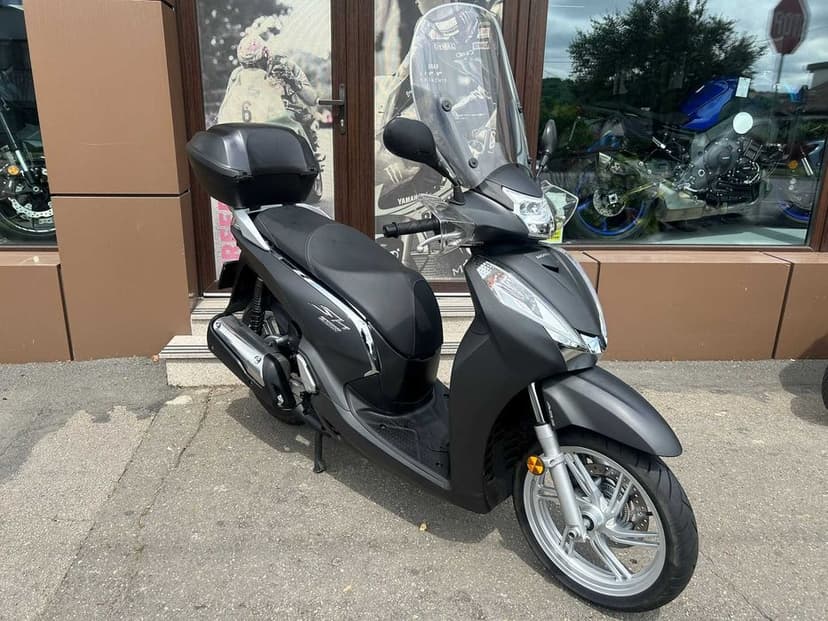 Honda SH300 ABS ~ Garantie ~ Rate directe FARA dobanda ~