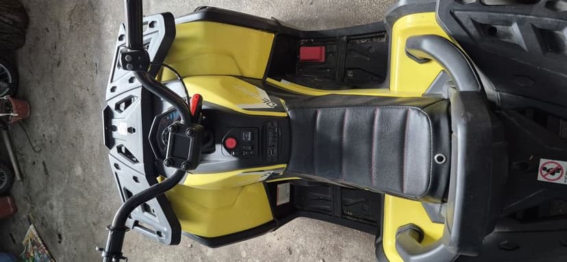 Vând ATV electric pentrucopii