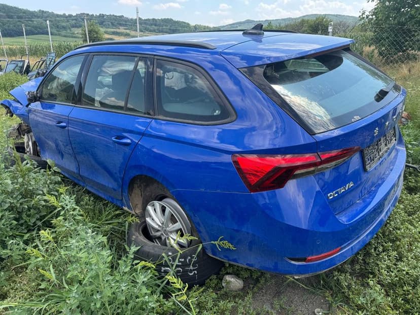 Dezmembrari Dezmembrez Piese piesa Dez Skoda Octavia 4 an 2021 2.0d