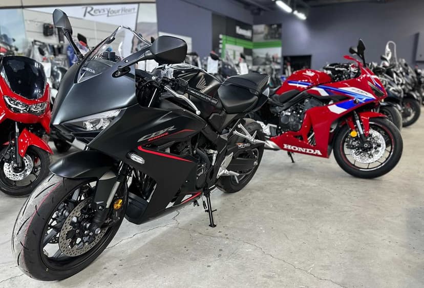 Honda CBR 650R 2025 - nou - 0 km - Honda Constanta by EST BIKE