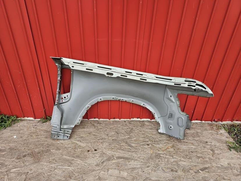 Aripa stanga fata Land Rover Defender 2 dupa 2019 cod L8B2-16151-AA