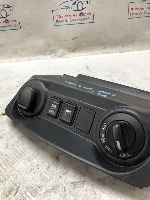 Buton comutare Nissan Navara 2.3 Motorina 2016