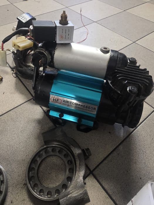 Kit complet blocant aer HF Suzuki Jimny
26 dinți la planetara 
Se poat