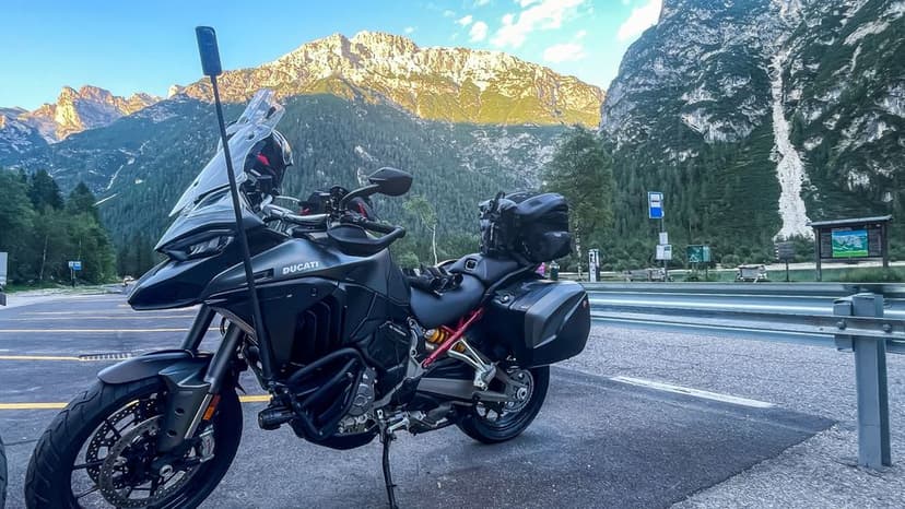 DUCATI Multistrada V4S 2022 Aviator Grey - IMPECABIL