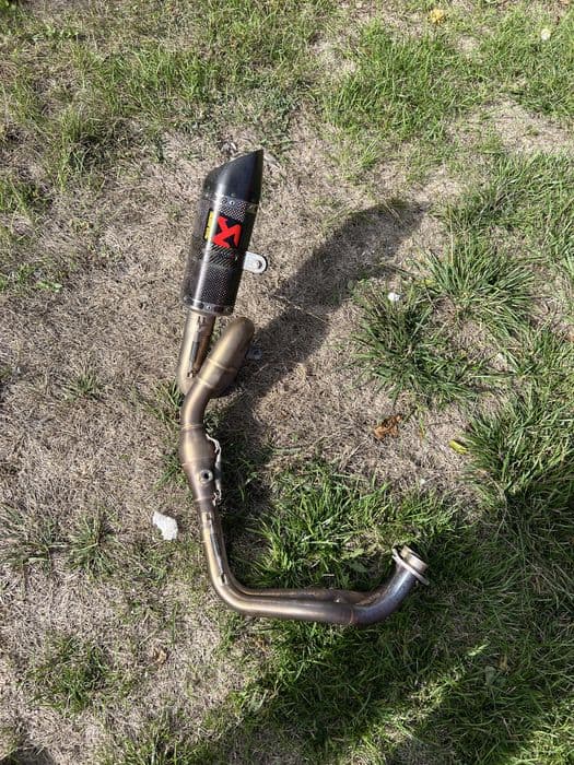 Evacuare akrapovic carbon mt 07 mt07