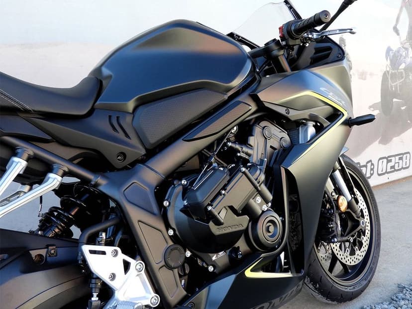 Motocicleta Honda CBR650R ABS E-Clutch 2026 | Rate | Leasing