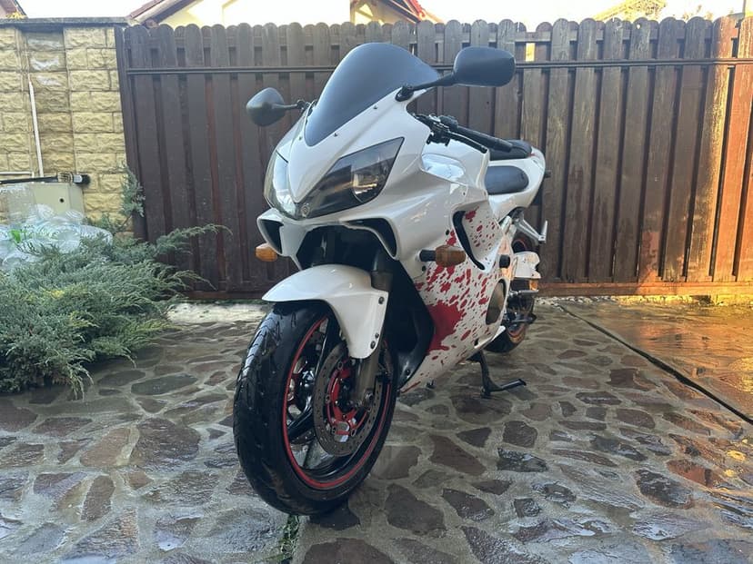 Honda cbr600 f4i