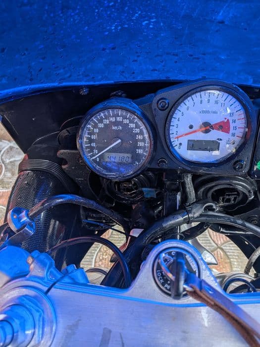 Vând Suzuki gsxr 750 srad