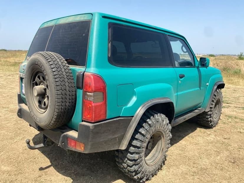 Nissan Patrol Off-Road Y61J GU4 3.0D autoturism 2005 Man5+1 Navi AC