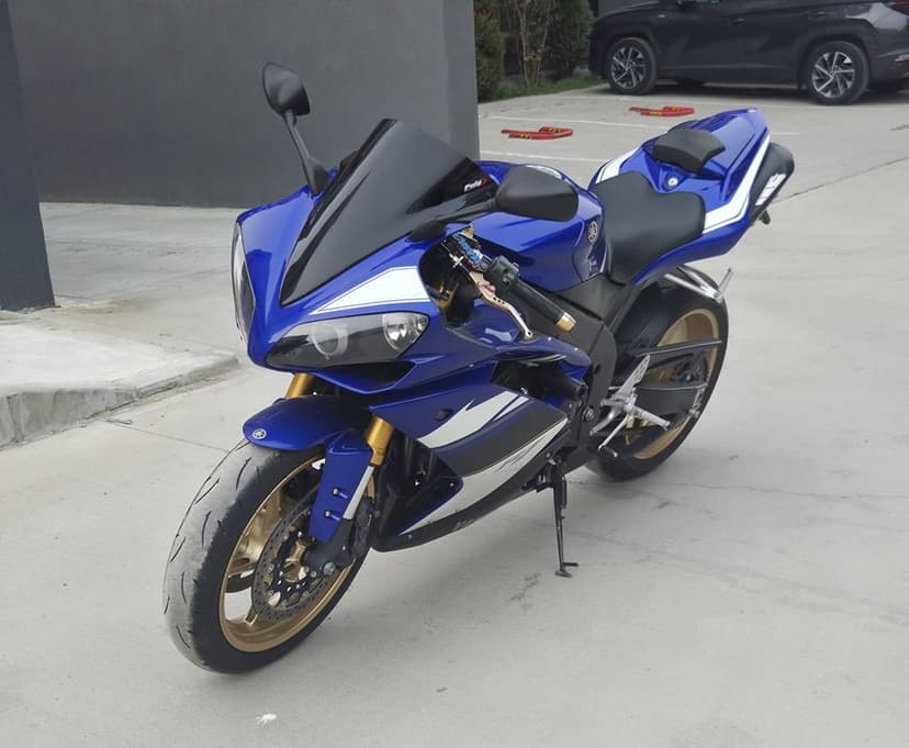 Yamaha R1 2008 *15000Km*