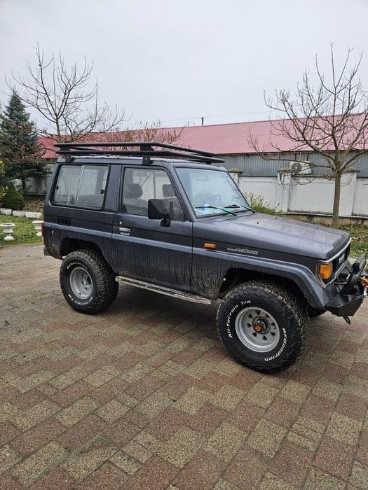 vand toyota land cruiser
