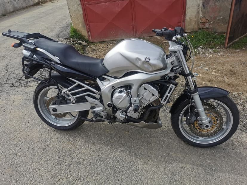 Piese accesorii yamaha fz6 an2005, fzs 600 an2001, fzs1000 an 2003