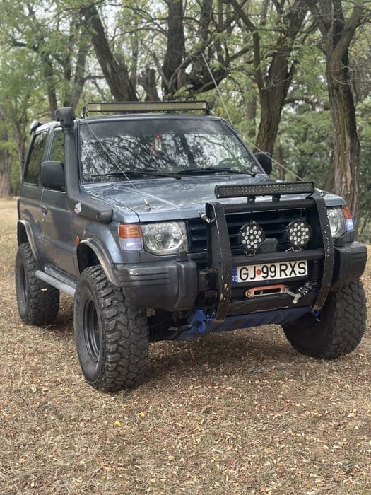 Mitsubishi Pajero Mk2 2.5