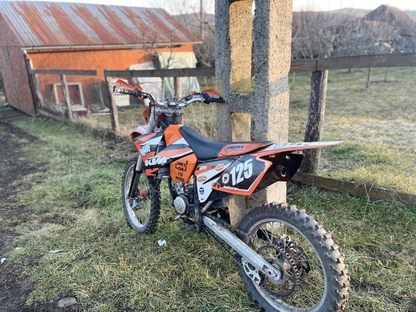 Vând sau schinb ktm sx 125 an 2008