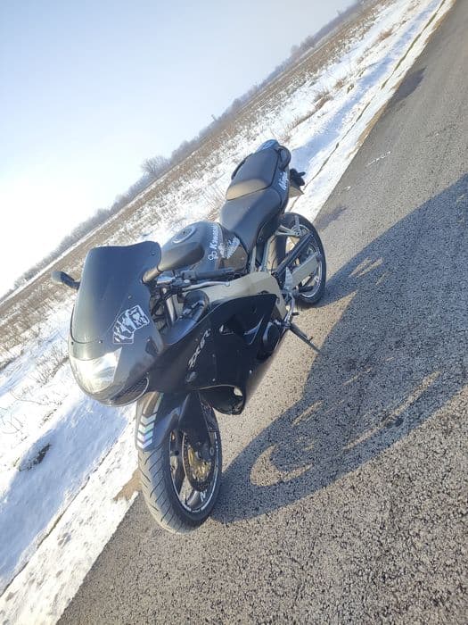 Kawasaki ninja zx6r