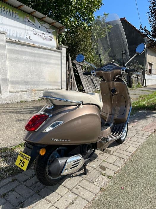 Piaggio Vespa Primavera
