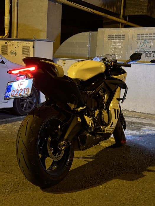 CFMOTO 675 SR-R 2025