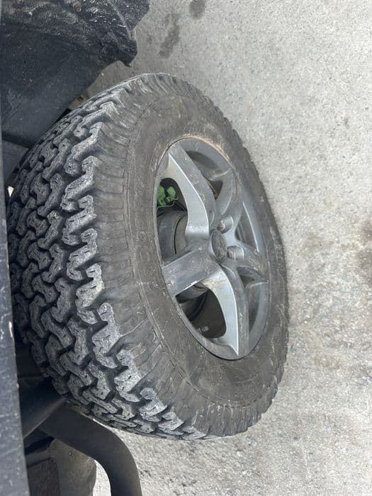 Vand jante jeep cherokee5x127x17”(anvelopele sunt vandute)-200€/set