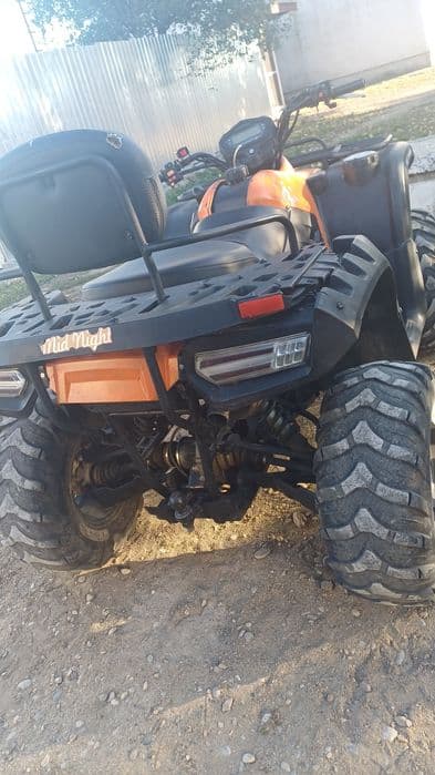 Vând atv loncin 700cc