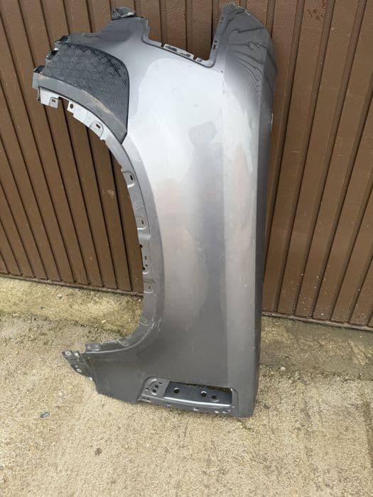 Aripa stanga fata land rover defender