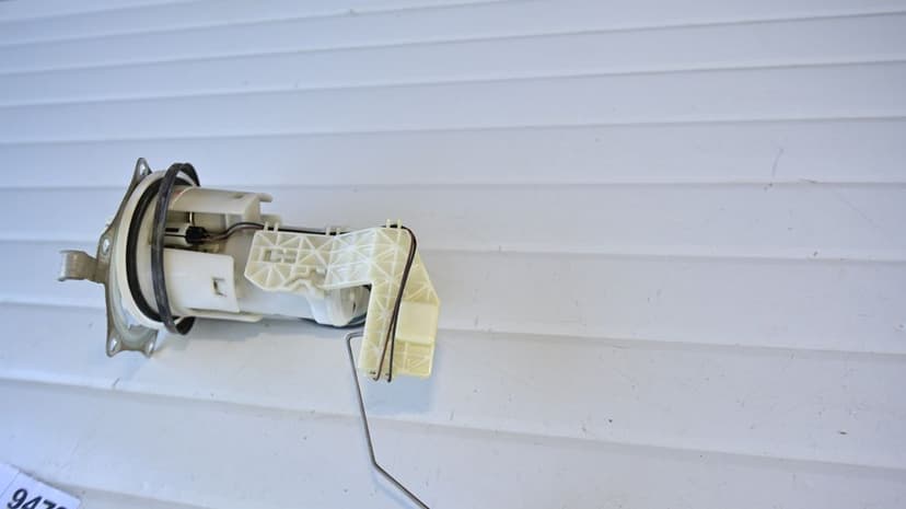 Honda VFR1200F 2012+ Pompa de benzina