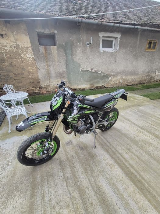 Vand Husqvarna SM 125 2t