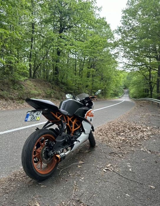 se vinde KTM RC 125cc