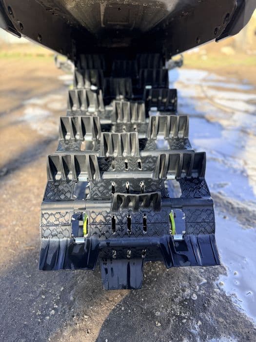 Snowmobil Ski-Doo turbo 164 2022