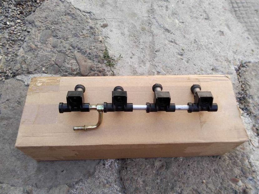 INJECTOARE / suzuki gsxr 750 K 1 K 2 K 3