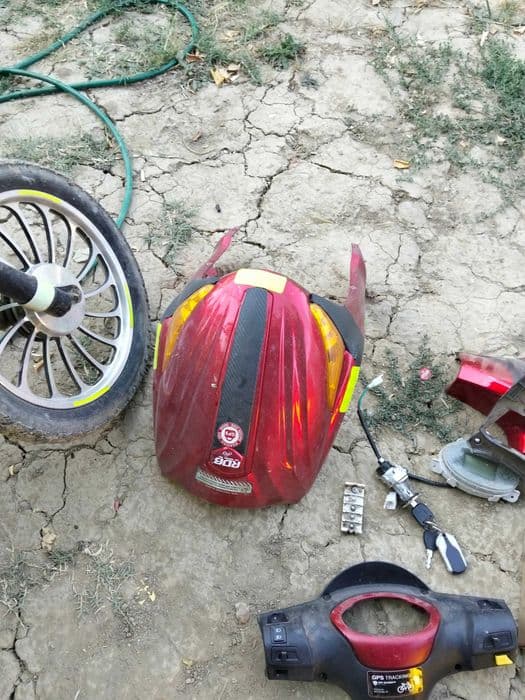 desmenbrez scuter electric sulina rdb