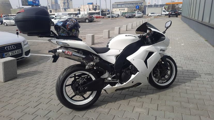 Kawasaki Ninja ZX10R