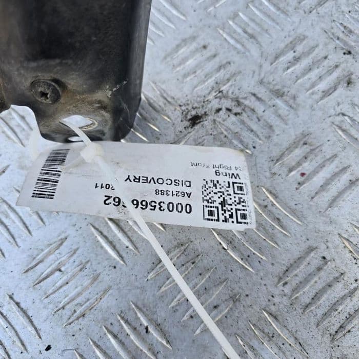 Aripa fata dreapta Land Rover Discovery 3