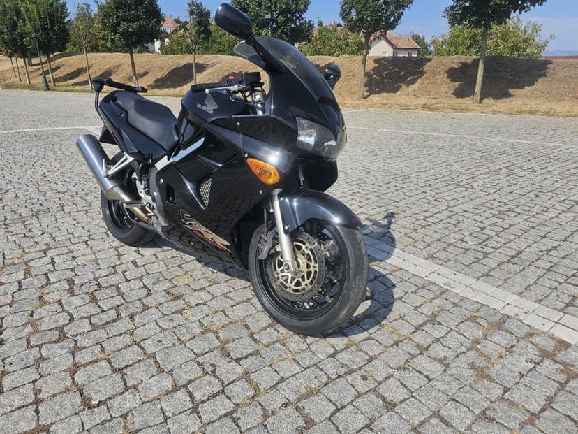 Honda VFR 800 Fi/cbs RATE FIXE