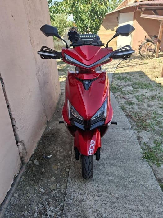 Vând Scuter RDB 2000 baterie 72 v și 20Ah