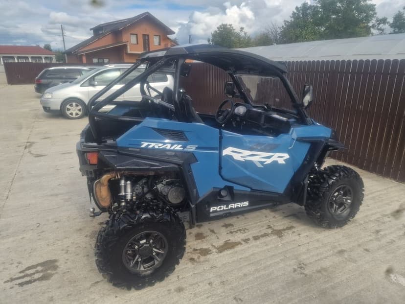 Polaris rzr s trail 1000