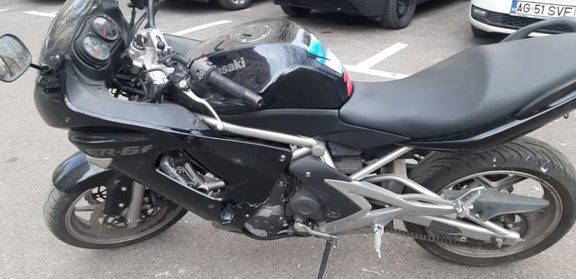 Kawasaki Ninja ER6F vand / schimb stare f buna pret negociabil