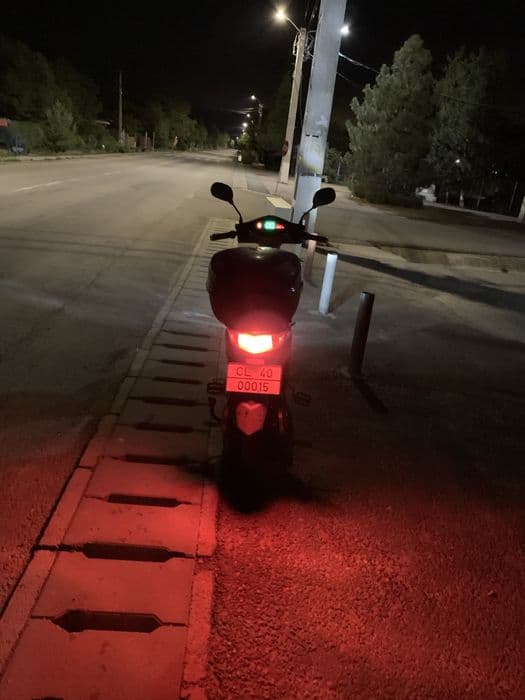 Vând scuter electri